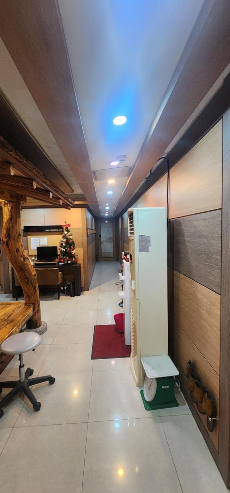 Mizo Hotel Seoul Bagian luar foto